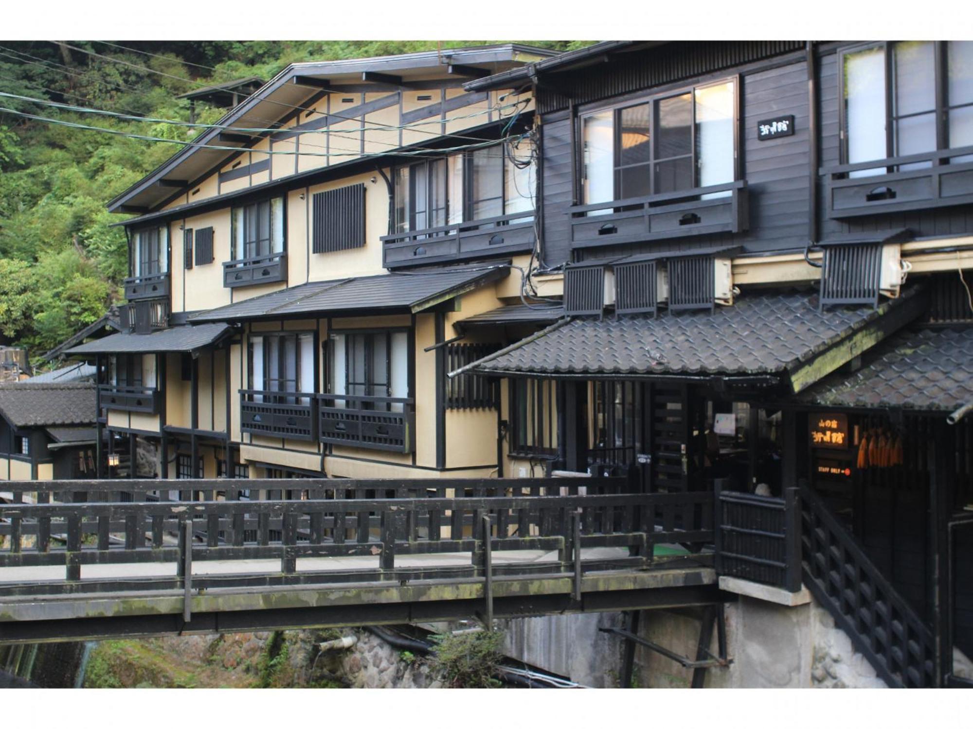 Hotel Kurokawa Onsen Yama No Yado Shinmeikan Minamioguni Exterior foto